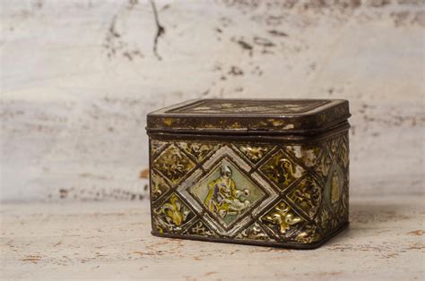 Vintage Metal Art Box 